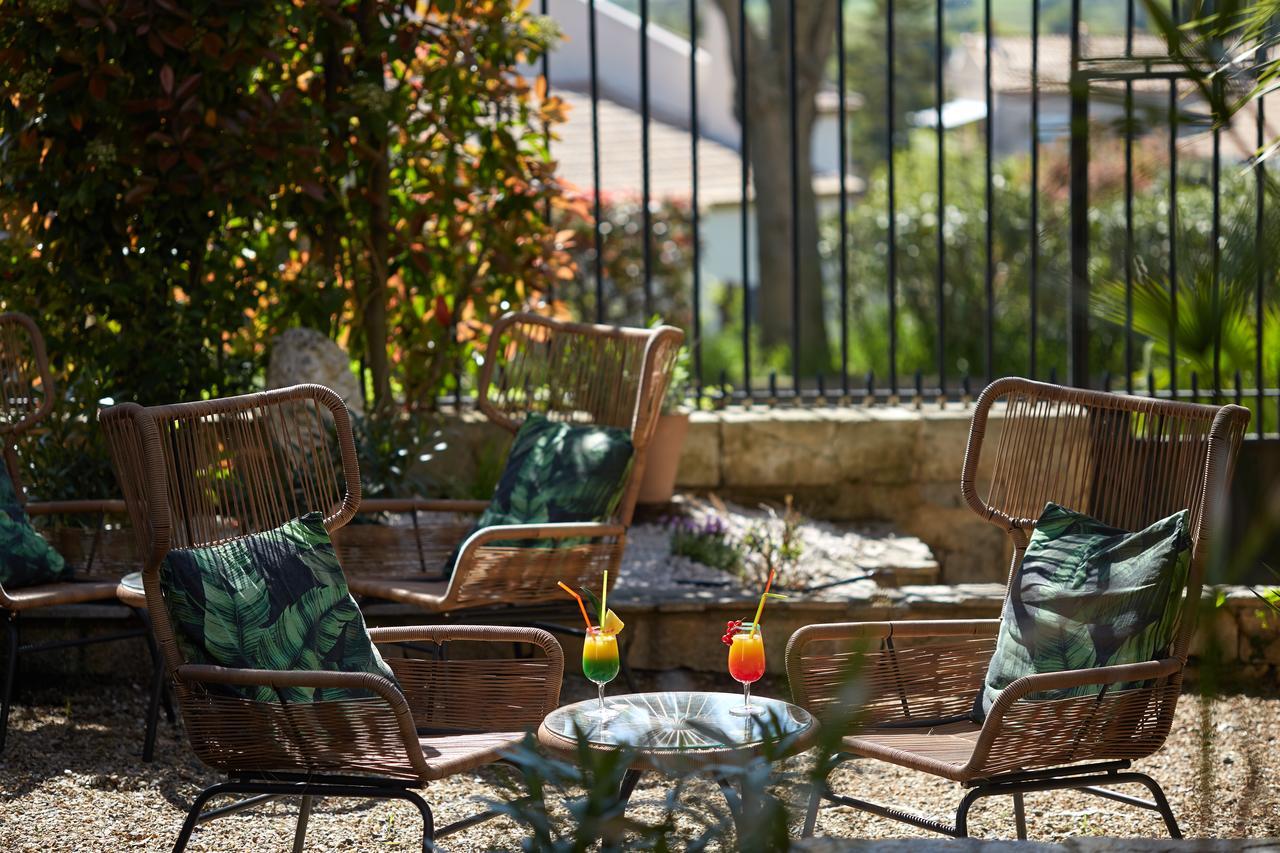 Hostellerie Saint Alban Nézignan-lʼÉvêque Buitenkant foto